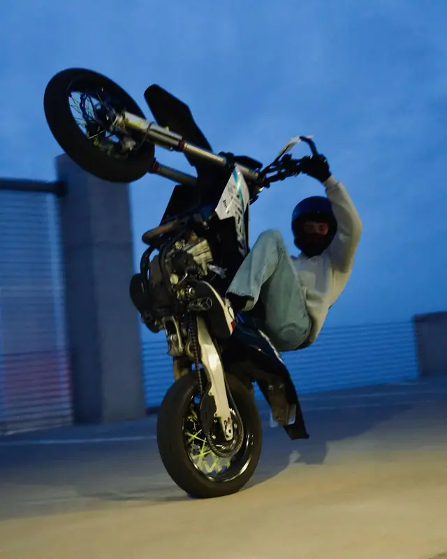 Wheelie Session, two wheels: car photography by Izayuh Visuals in Sioux Falls, SD